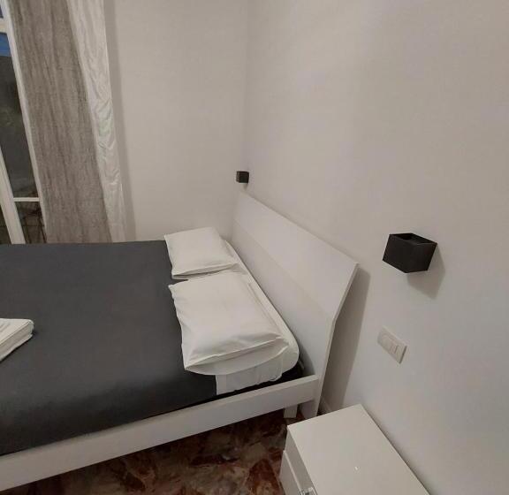 اتاق استاندارد سه نفره, Affittacamere 24h