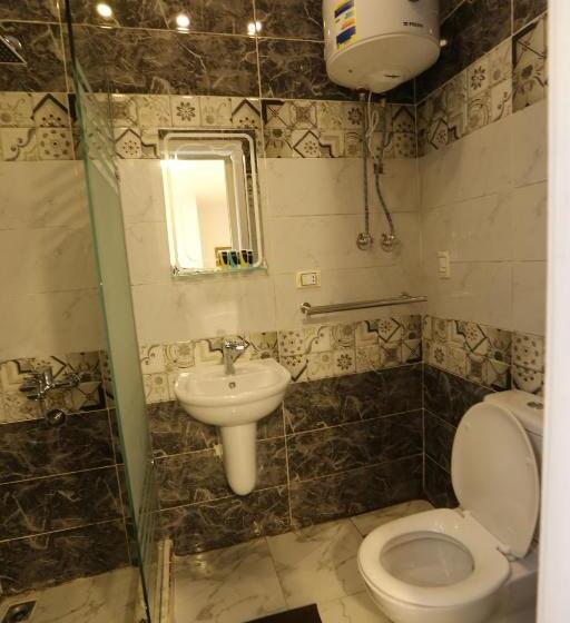 اتاق استاندارد با چشم‌انداز کوهستان, Life Pyramids Inn