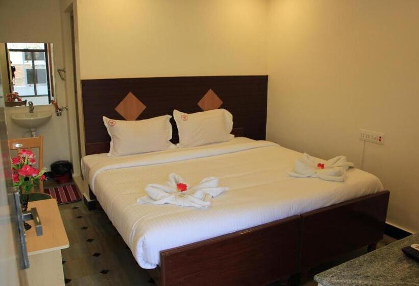 Номер Deluxe, Sri Sarvesha Residency Temple View
