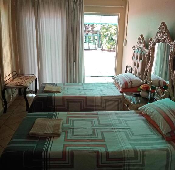 Номер Economy, De La Rose Guesthouse