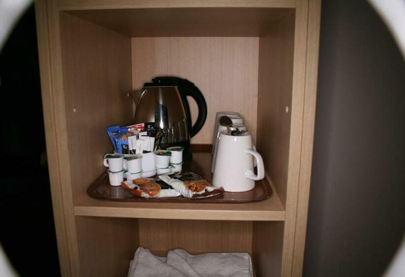 Номер Стандарт, Yorkway Motel