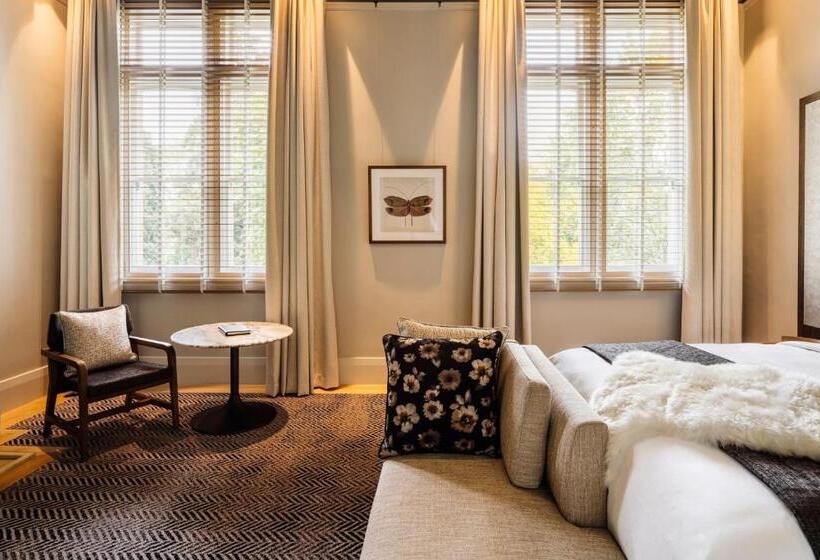 스탠다드 스튜디오 킹침대, The Tasman, A Luxury Collection Hotel, Hobart