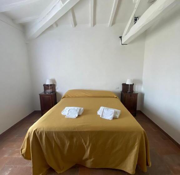 غرفة قياسية رباعية, Agriturismo Diffuso Monte Oliveto Maggiore