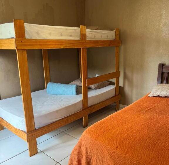 Quarto Estandar, Canoa Roots Camping