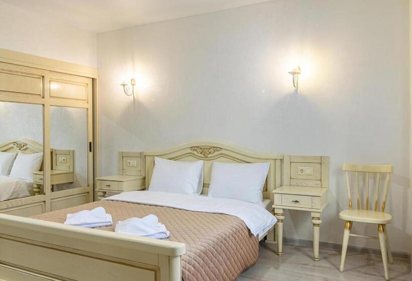 سوییت لوکس, Premium Hotel & Spa