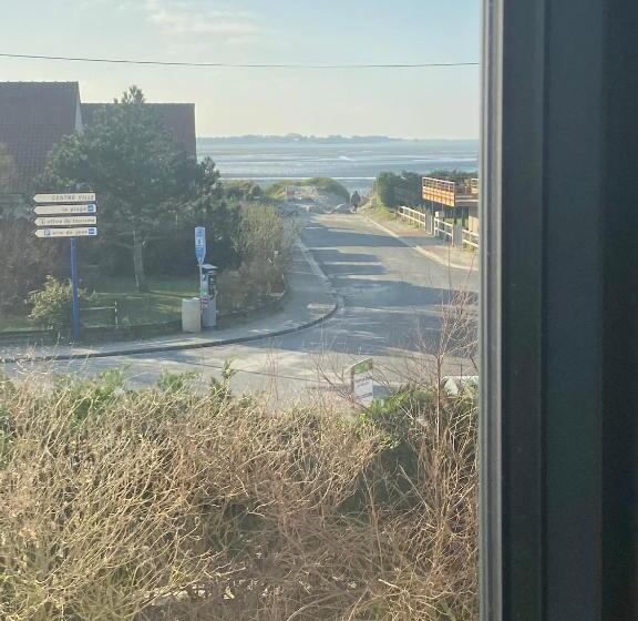 اتاق سه نفره سوپریور با چشم‌انداز دریا, La Villa En Baie