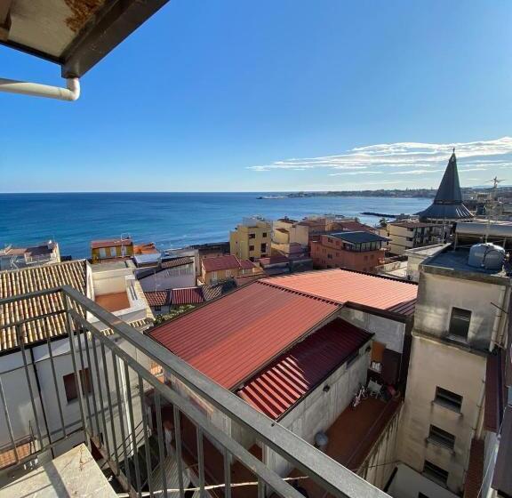 اتاق لوکس با چشمانداز دریا, Nick & Santo S Holiday Homes B&b