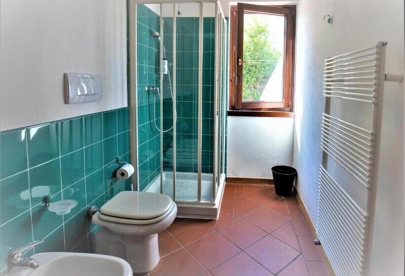 اتاق استاندارد, B&b Villa Apuana