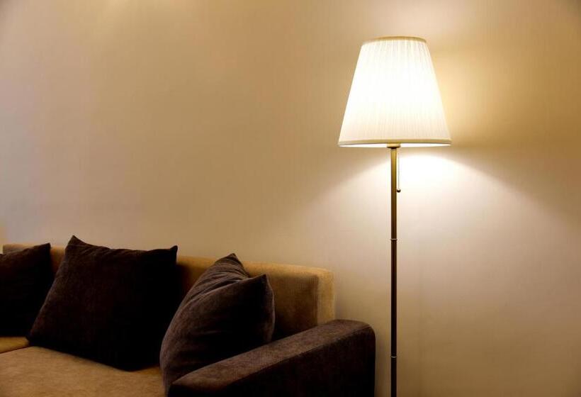 Четырехместный Номер Deluxe, Top Royal Central Brasov