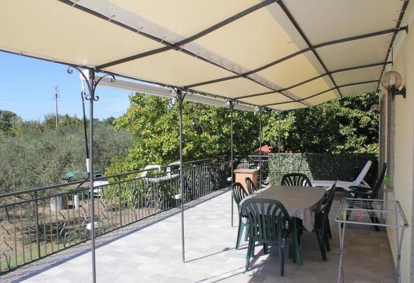 Апартаменты 3 Спальни, Agriturismo Casale Del Contadino