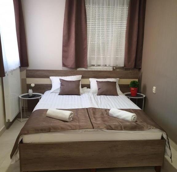 اتاق استاندارد, Familia Panzió & Apartmanház Győr
