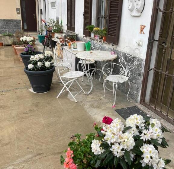 اتاق سوپریور, Room Saronno + B&b