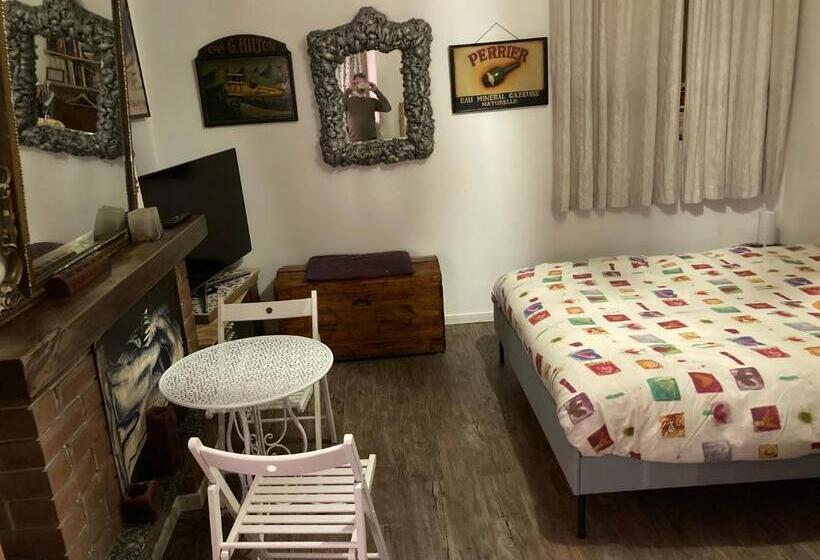 اتاق سوپریور, Room Saronno + B&b