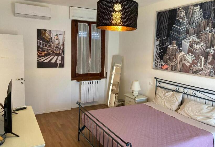 آپارتمان سوپریور 1 خوابه, Room Saronno + B&b