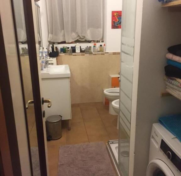 اتاق سوپریور, Room Saronno + B&b