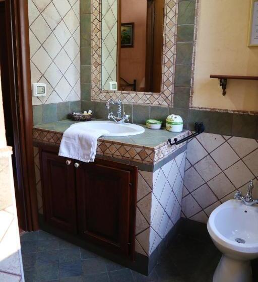 اتاق استاندارد چهار تخته, B&b Villa Giusy