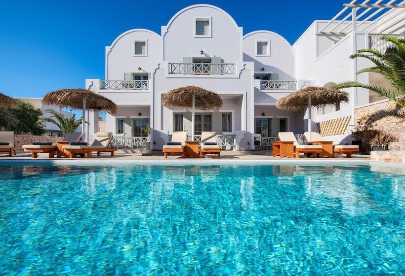 اتاق استاندارد با چشم‌انداز استخر, Kalya Suites