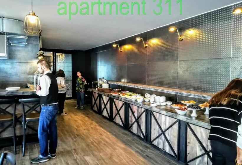 آپارتمان 1 خوابه با بالکن, Apartment N503 Gudauri Loft