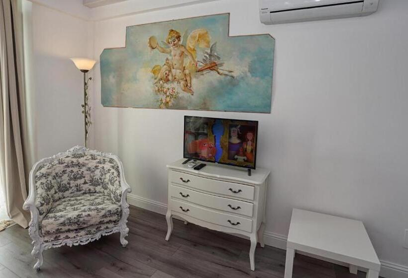 Номер Deluxe Вид на Море с Балконом, Angels Home