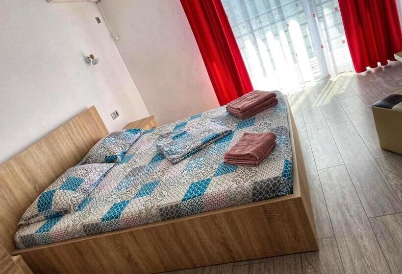 اتاق لوکس خانوادگی, Casa Alle