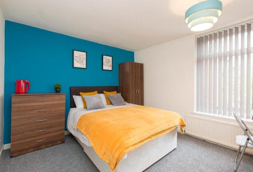اتاق استاندارد با سرویس بهداشتی مشترک, Townhouse @ Edleston Road Crewe