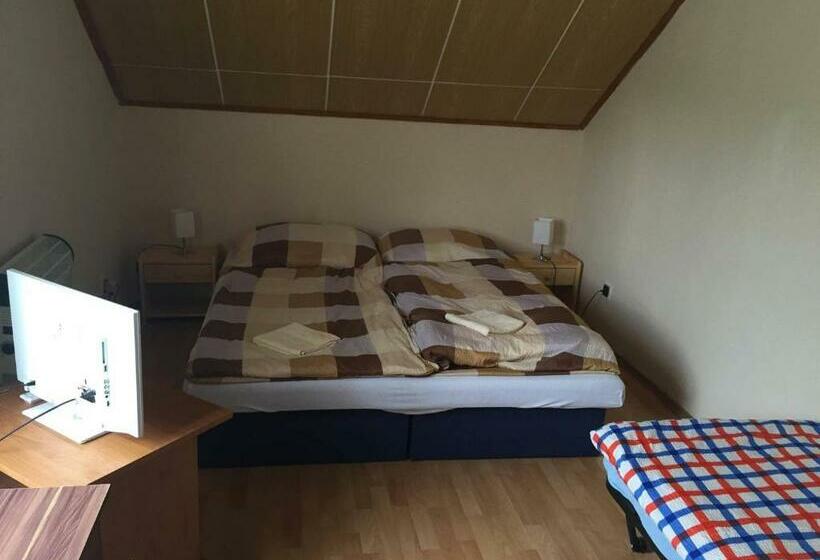 标准间, Turistická Ubytovňa Hotel Divin