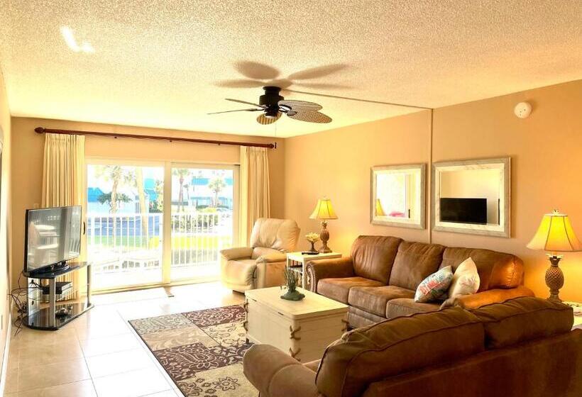 Apartamento 1 Dormitório Vista Piscina, Cocoa Beach Towers