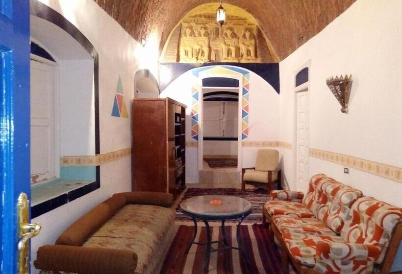 کلبه ییلاقی, Nubian Farm Aswan