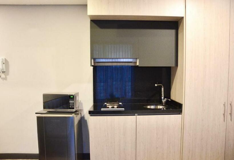 Escritório Estándar, Suites Home 118 By Shg