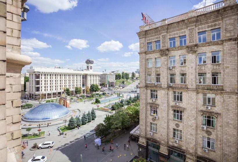 اتاق لوکس, Khreshchatyk   Independence Square Apartments
