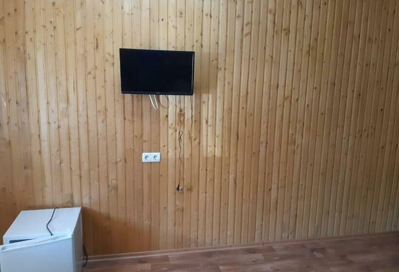 اتاق راحتی سه تخته, отель маленький рай