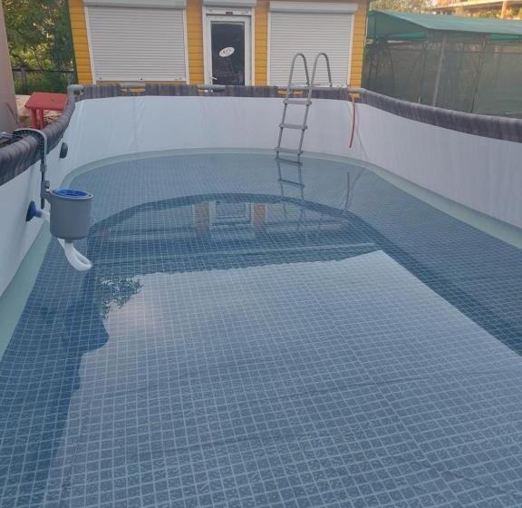 Quarto Triplo Comfort, отель маленький рай