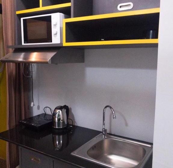 스위트, The Icon Service Apartment