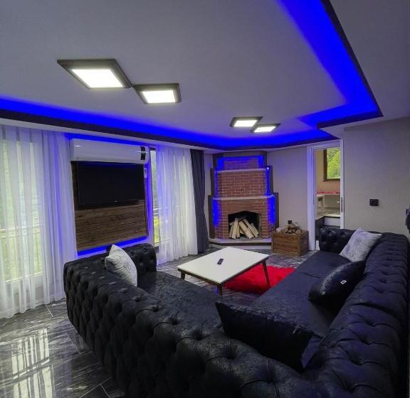 ویلای لوکس 1 خوابه, Aygün Suites Hotel&bungalow Uzungöl