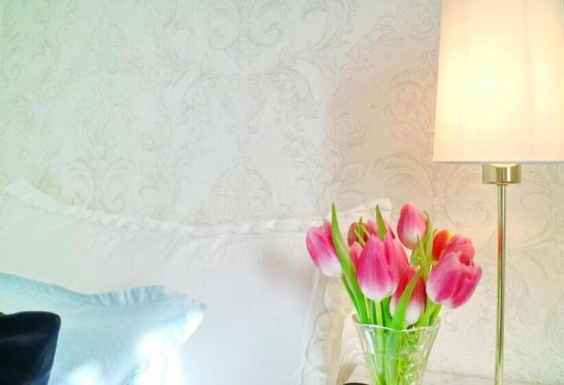 اتاق استاندارد یک نفره, Vänerport Lakefront Hotell