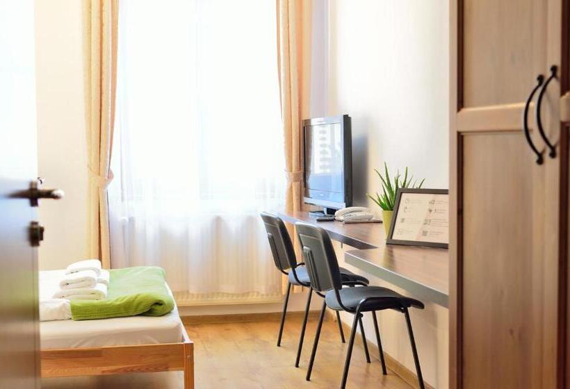 Номер Стандарт, Wenderedu Business Center