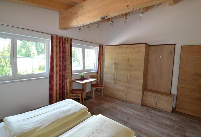 Апартаменты 2 Спальни с Балконом, Jugendhotel Angerhof