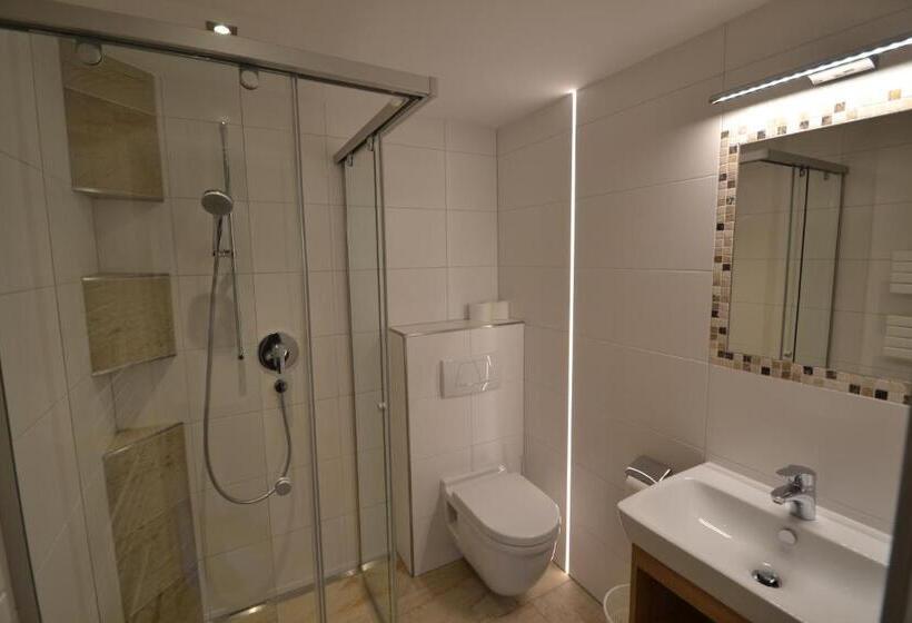 Номер Стандарт, Jugendhotel Angerhof
