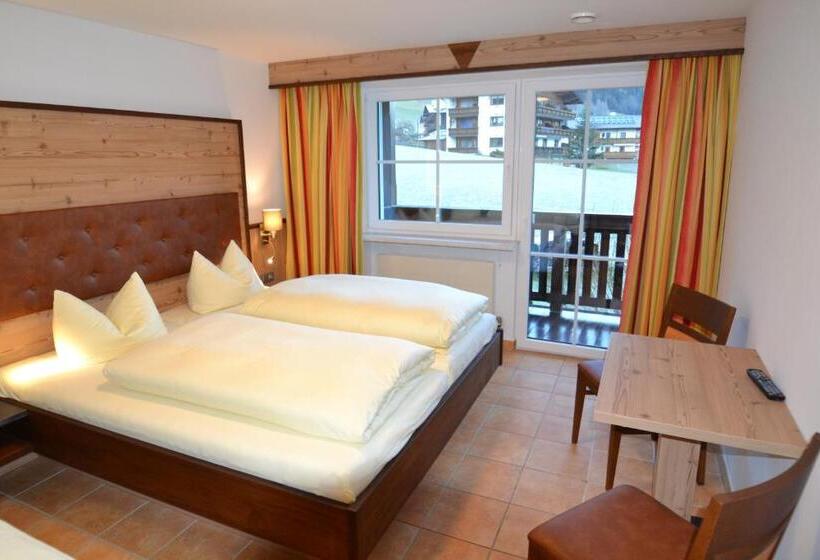 Трехместный Номер Стандарт с Балконом, Jugendhotel Angerhof
