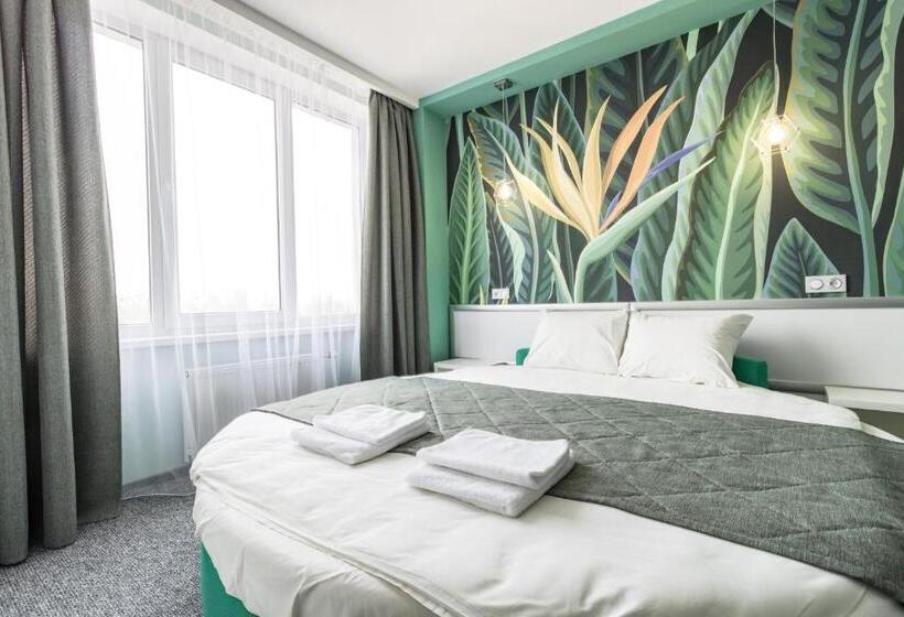 جناح جونيور سوبريور, Art Hotel Palma