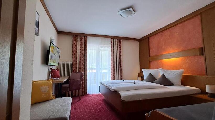Апартаменты 3 Спальни, Haus Tirol Appartements
