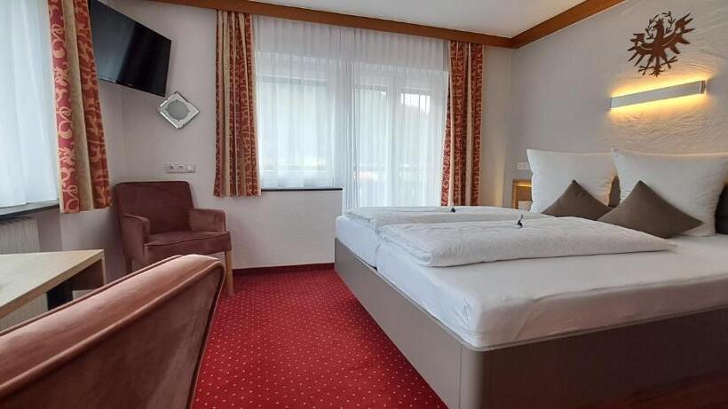 Апартаменты 3 Спальни, Haus Tirol Appartements