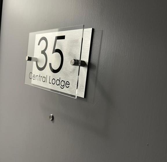 Трехместный Номер Комфорт, Huddersfield Central Lodge