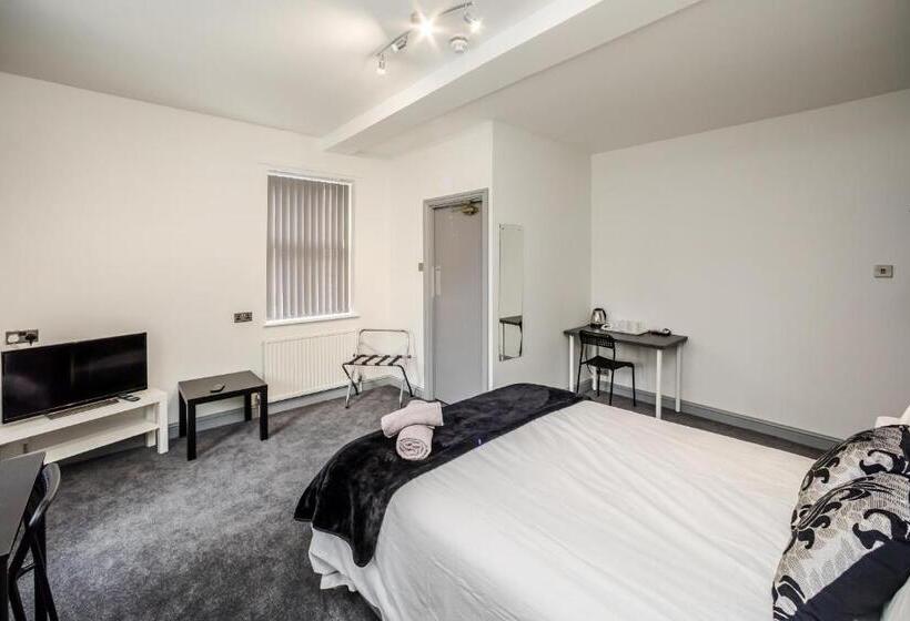 Номер Deluxe, Huddersfield Central Lodge
