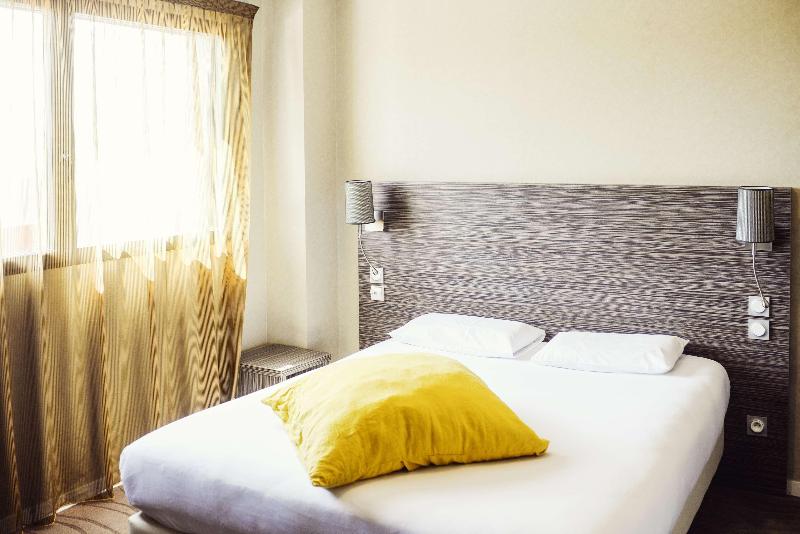 Номер Стандарт, Kyriad Auray