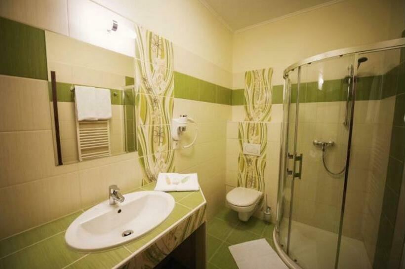 جناح, Wellness Hotel Spark