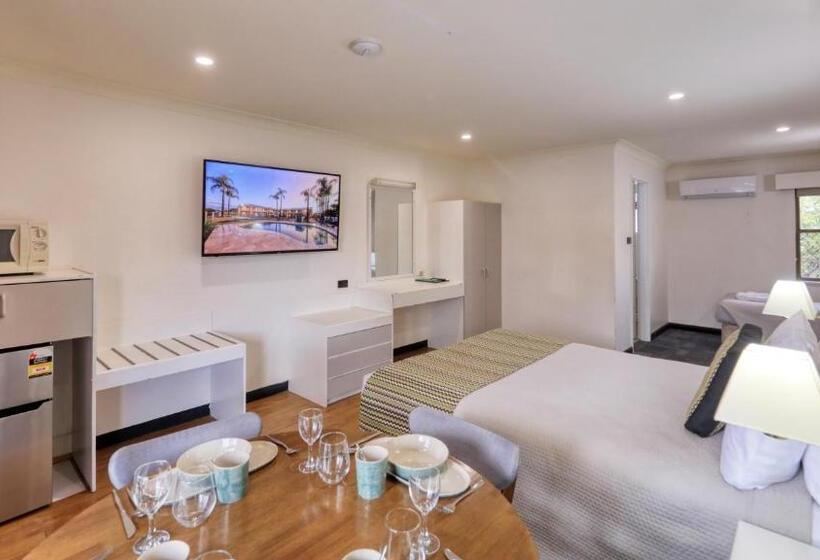 Номер Стандарт Трехместный, The Palms Dubbo