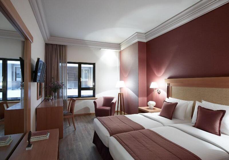 Номер Премиум, Parkroyal Langkawi Resort