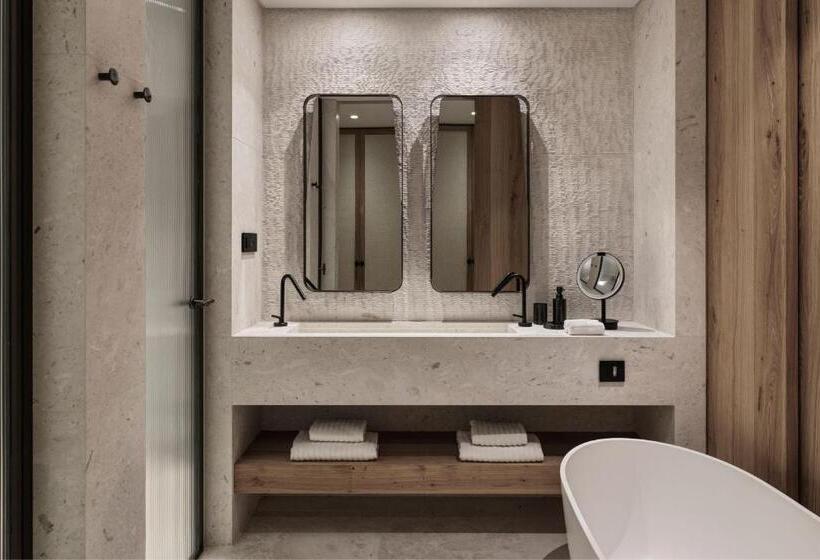 Люкс Кровать Кинг, W Costa Navarino