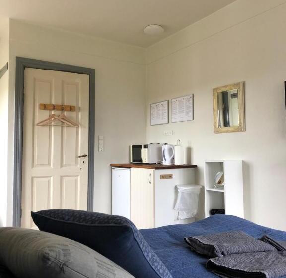 バス共有のスタンダードルーム, Holmegaarden B & B K